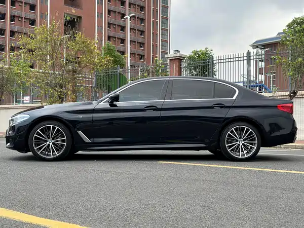 BMW 5 Series 2020