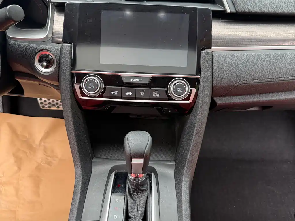 Honda Civic 2019 — фото 13