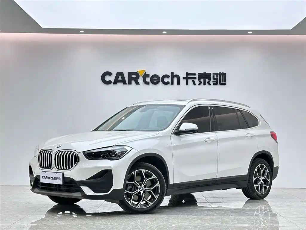 BMW X1 2023 — фото 1
