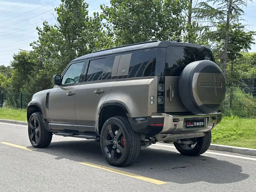 Land Rover Defender 2022 — фото 5