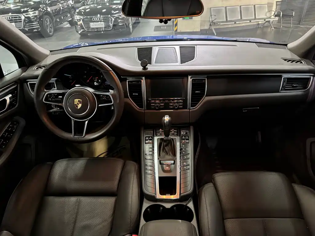 Porsche Macan 2016 — фото 10