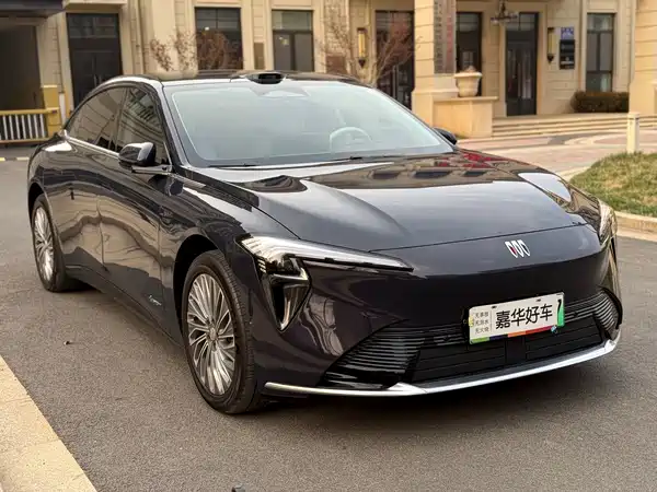 Buick Zhijing L7 2025