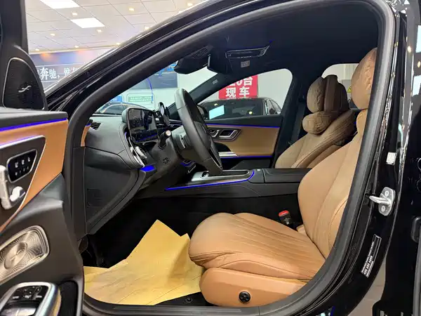 Mercedes-Benz E-Class 2025