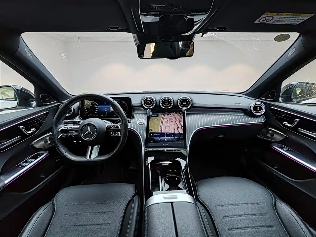Mercedes-Benz C-Class 2024 — фото 12