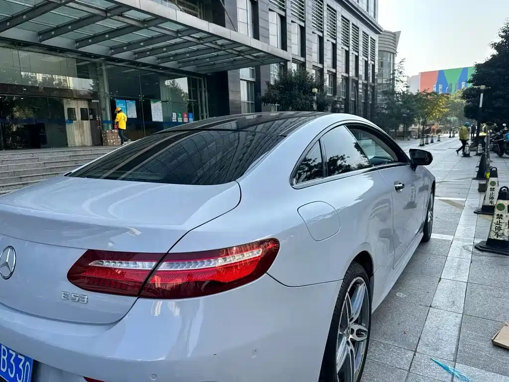 Mercedes-Benz E-Class 2018 — фото 8