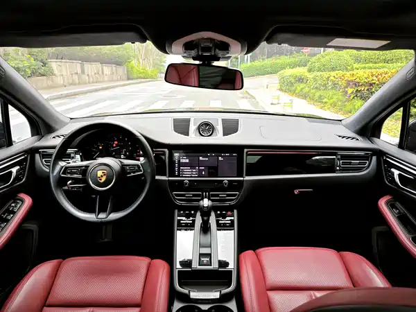 Porsche Macan 2022