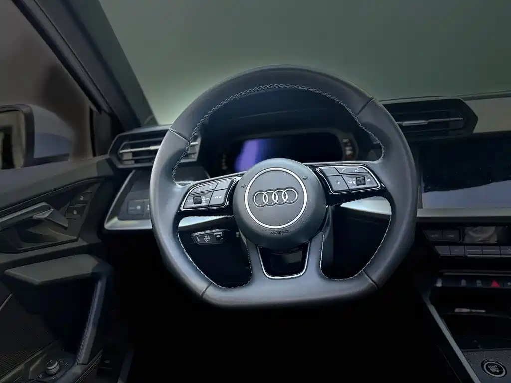 Audi A3 2024 — фото 12