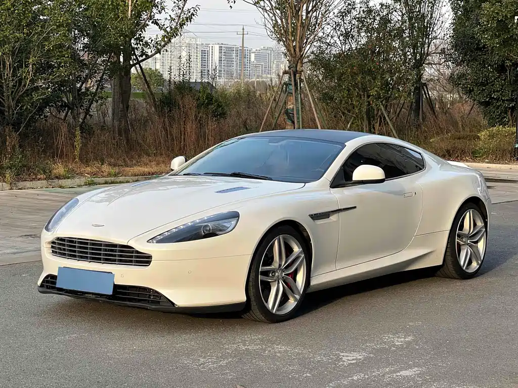 Aston Martin DB9 2014