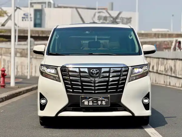 Toyota Alphard 2015