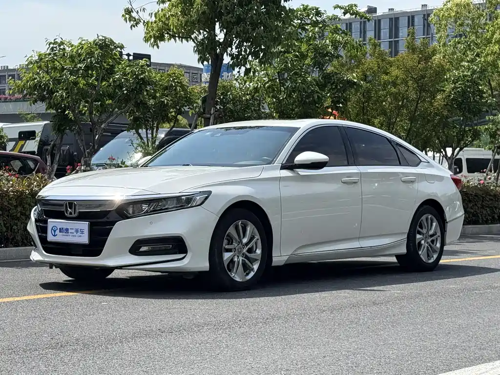 Honda Accord 2020 — фото 1