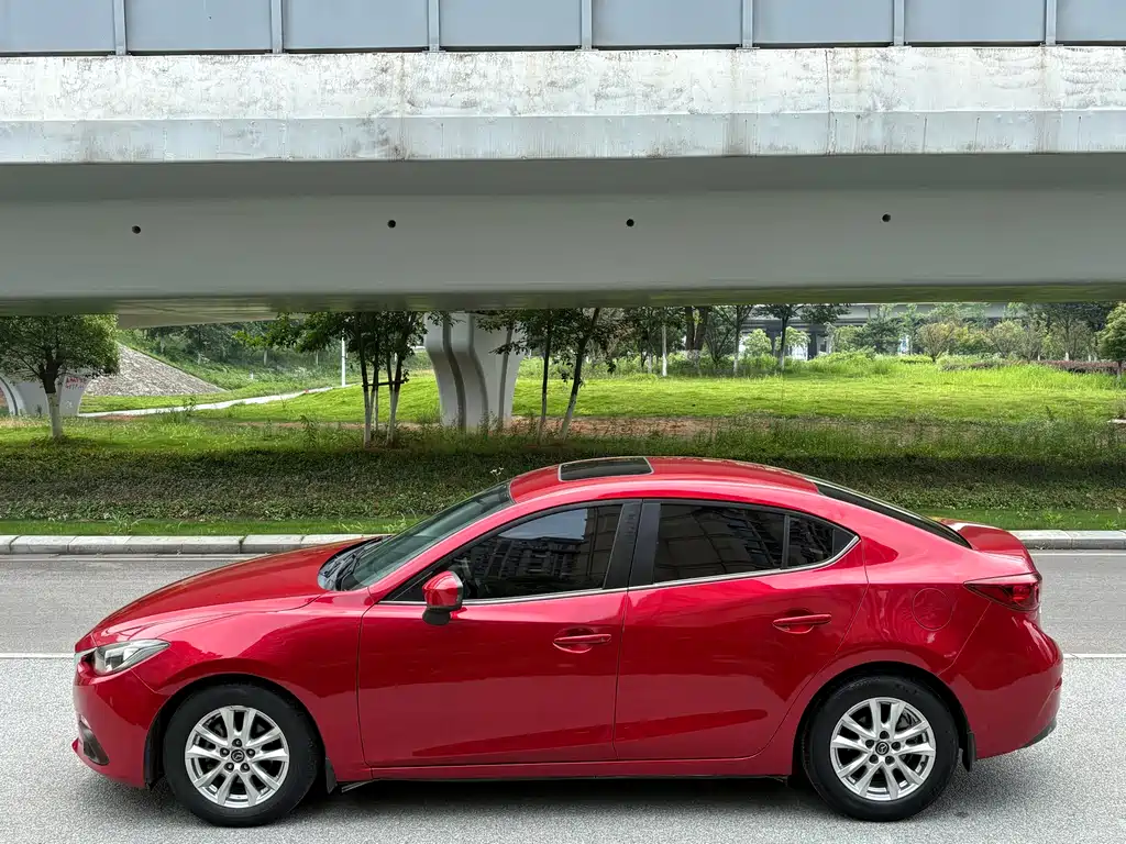 Mazda 3 Axela 2015 — фото 4