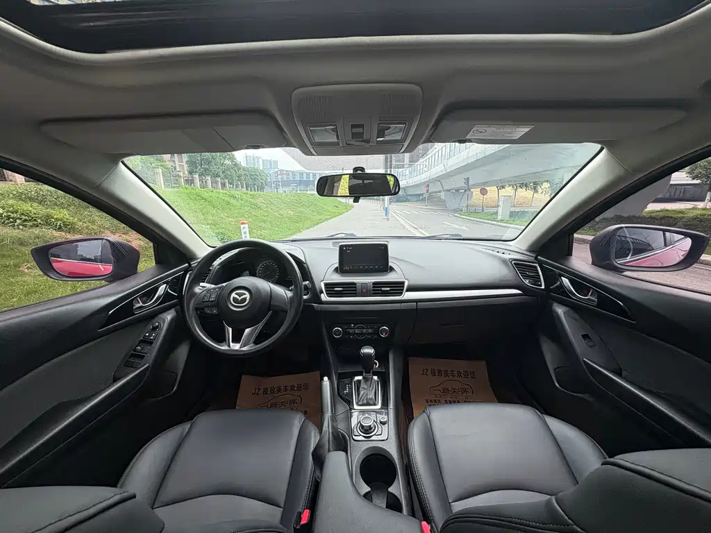 Mazda 3 Axela 2015 — фото 17