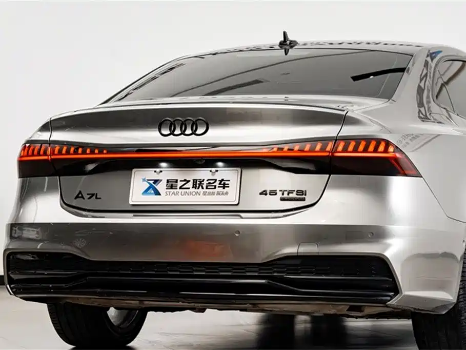 Audi A7L 2023 — фото 9