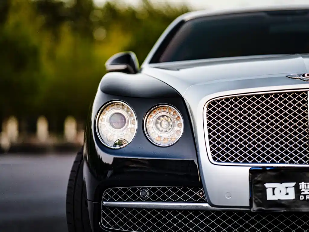 Bentley Flying Spur 2014 — фото 2