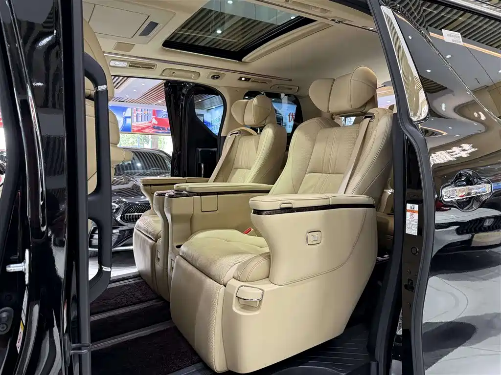 Toyota Alphard 2019 — фото 12