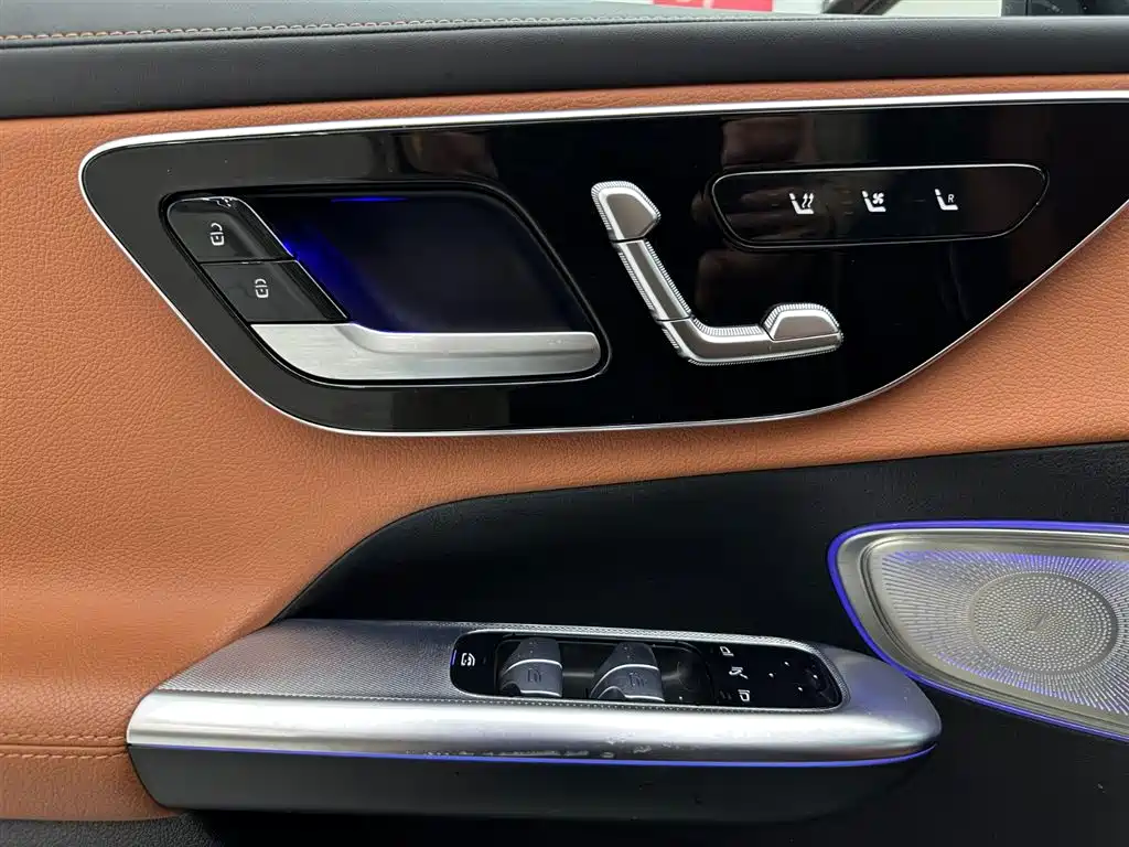 Mercedes-Benz GLC 2023 — фото 24