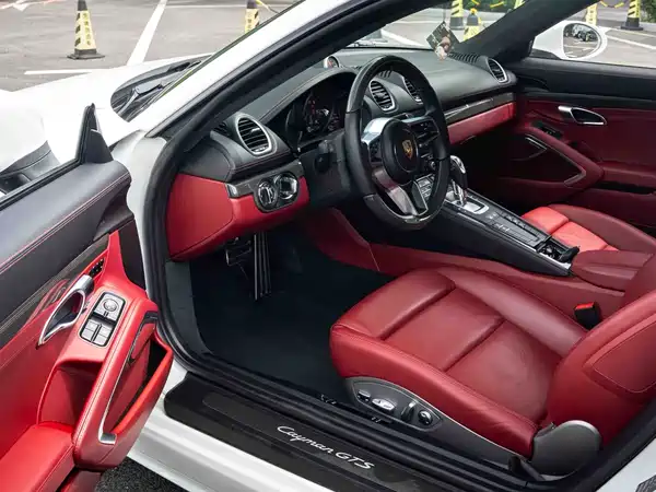 Porsche 718 2018