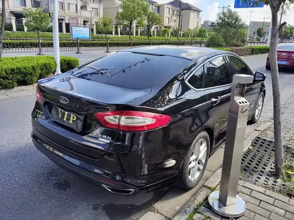 Ford Mondeo 2015