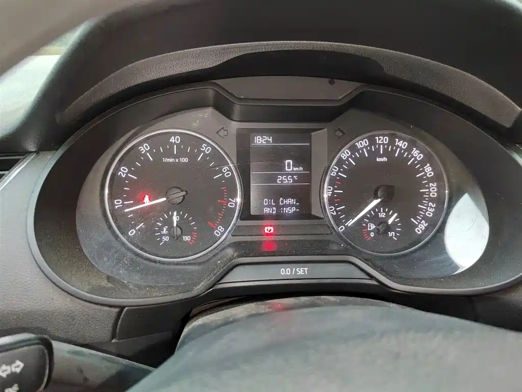Skoda Octavia 2017 — фото 12