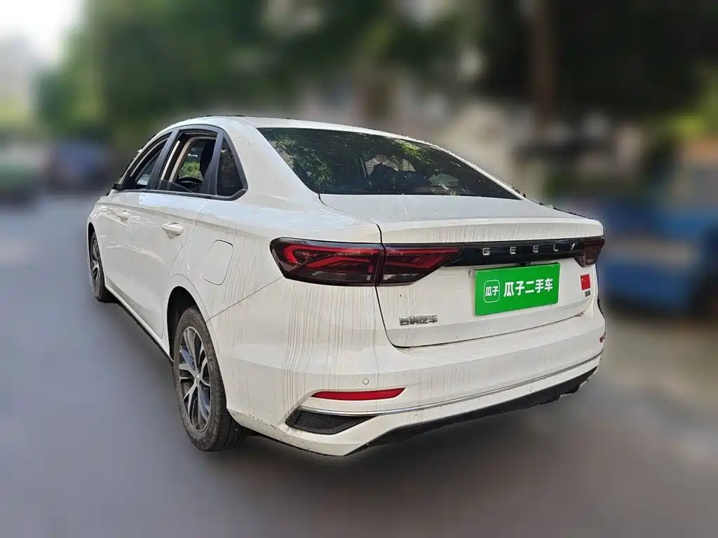 Geely Emgrand 2022 — фото 10