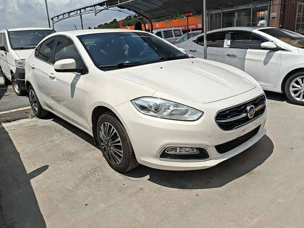 Fiat Viaggio 2015