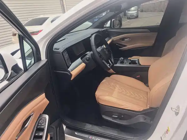 BYD Song L DM-i 2024
