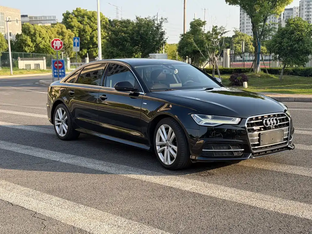 Audi A6L 2018 — фото 1