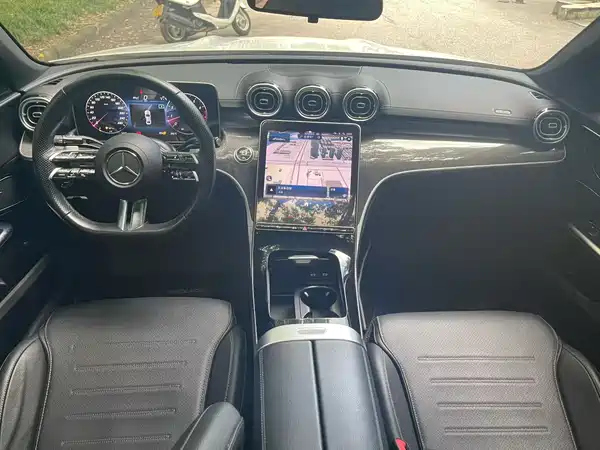 Mercedes-Benz C-Class 2023