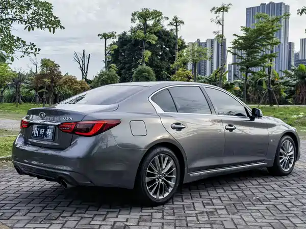 Infiniti Q50L 2018