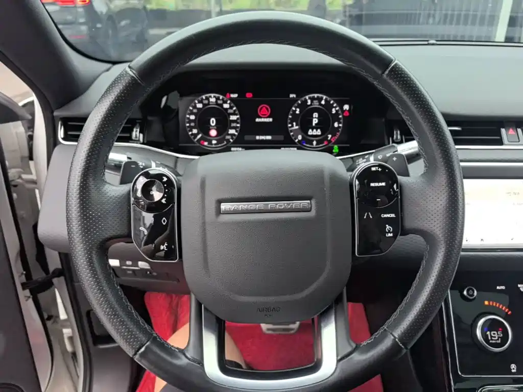 Land Rover Range Rover Evoque 2020 — фото 11