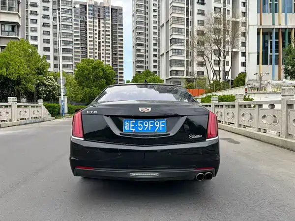 Cadillac CT6 2017