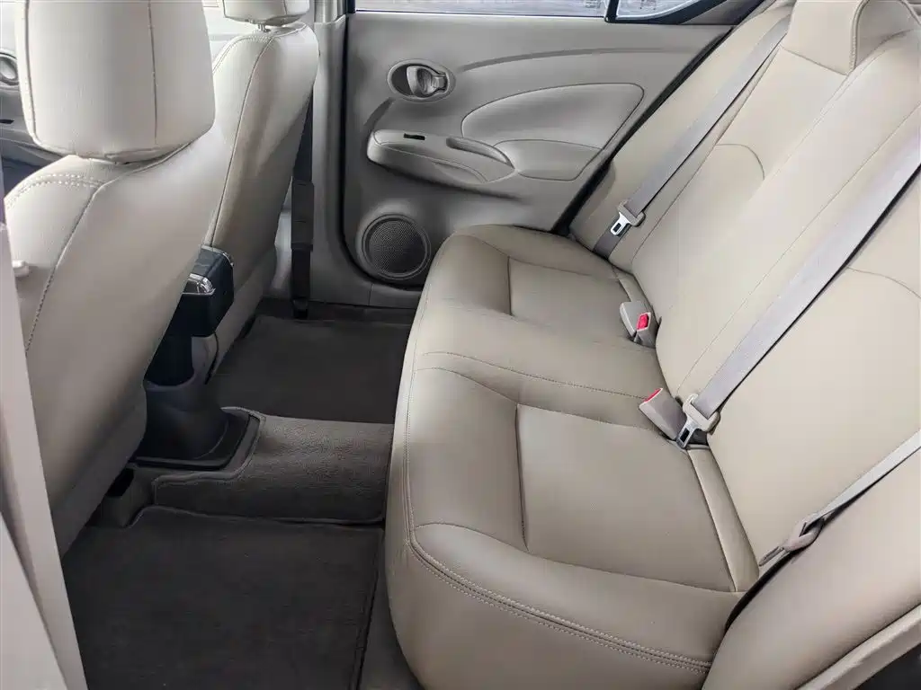 Nissan Sunny 2015 — фото 15