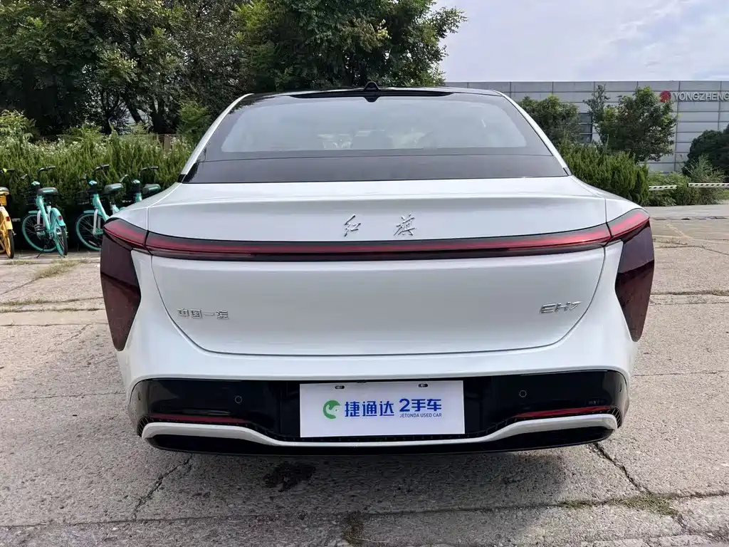 Hongqi EH7 2025 — фото 21