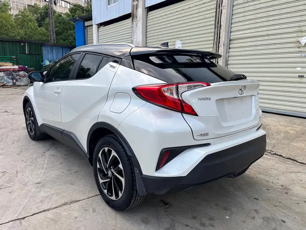 Toyota IZOA 2019 — фото 8