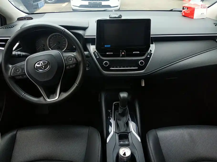 Toyota Corolla 2021 — фото 12