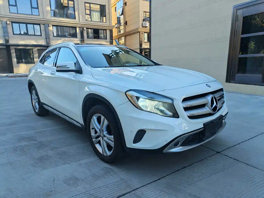 Mercedes-Benz GLA 2015 — фото 3