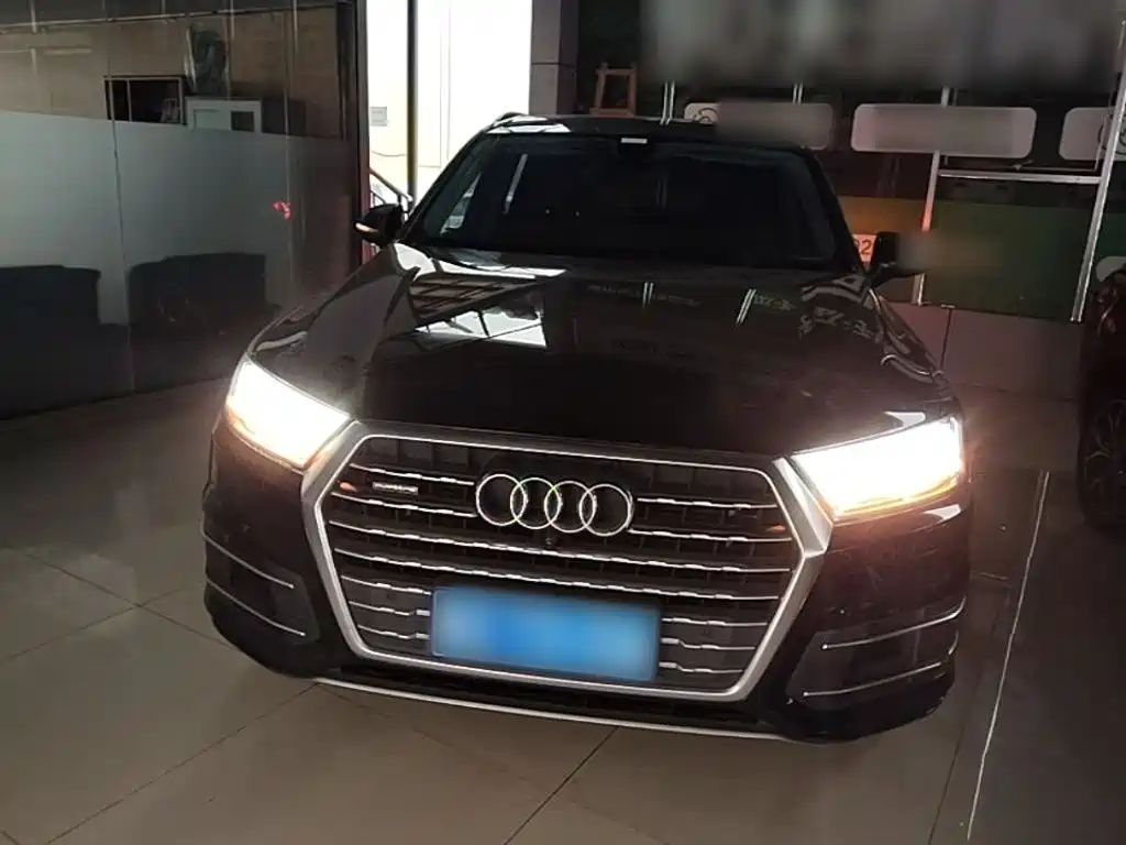 Audi Q7 2018 — фото 3
