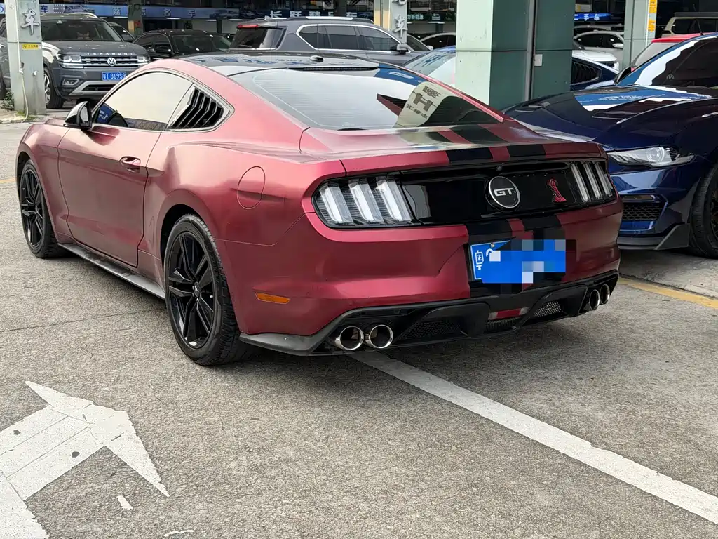 Ford Mustang 2017 — фото 4