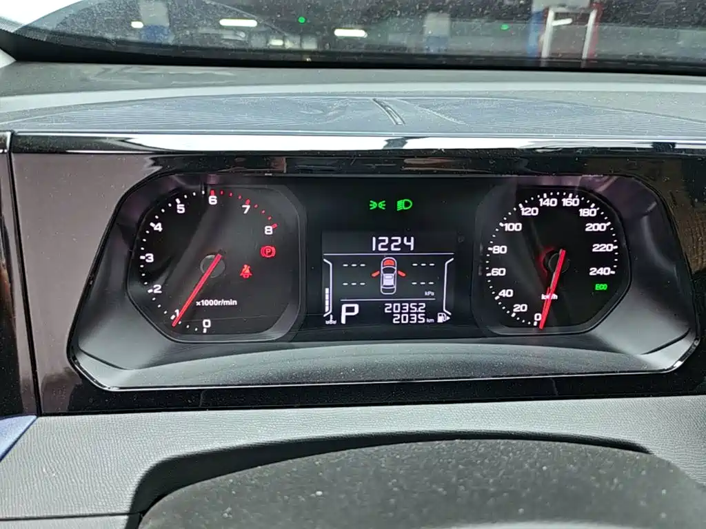 GAC Trumpchi GS3 2025 — фото 12