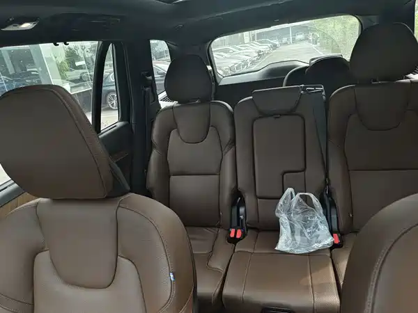 Volvo XC90 2023