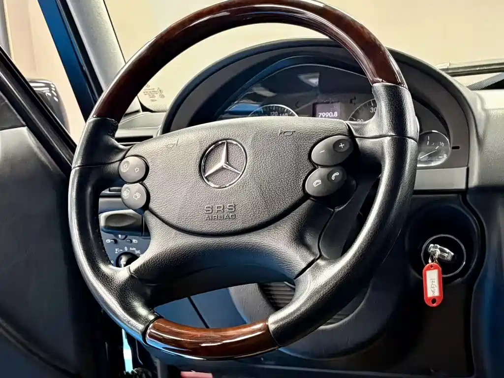 Mercedes-Benz G-Class 2012 — фото 19