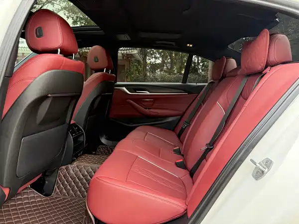 BMW 5 Series 2022