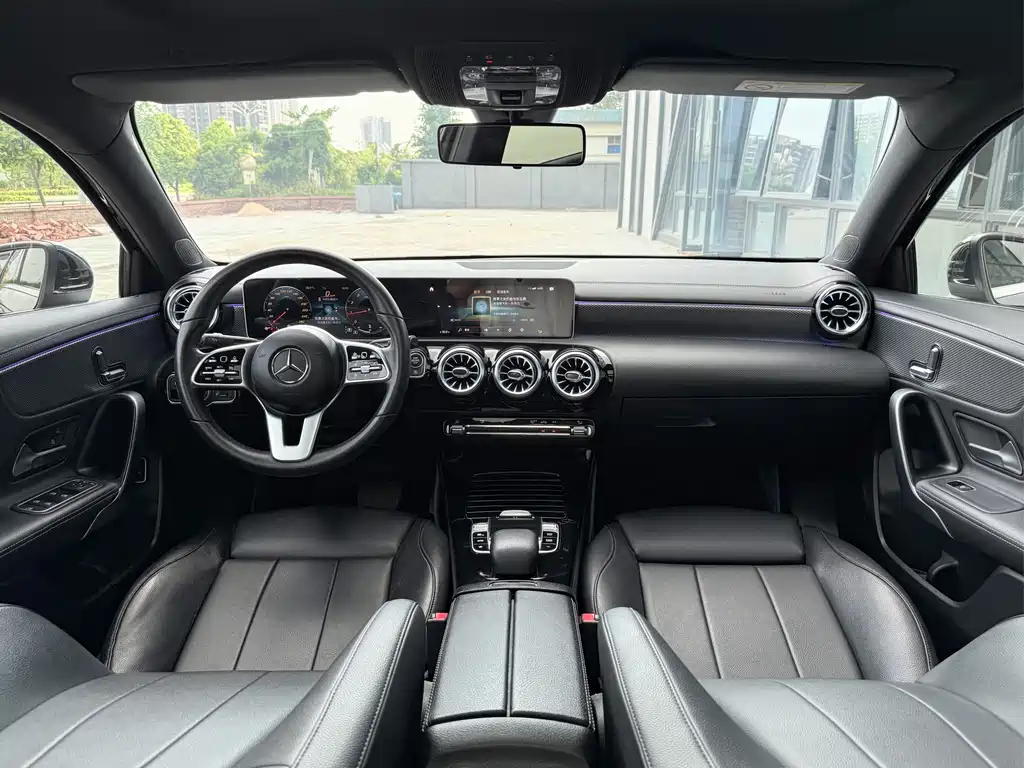 Mercedes-Benz A-Class 2019 — фото 9