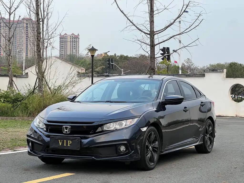 Honda Civic 2021 — фото 1