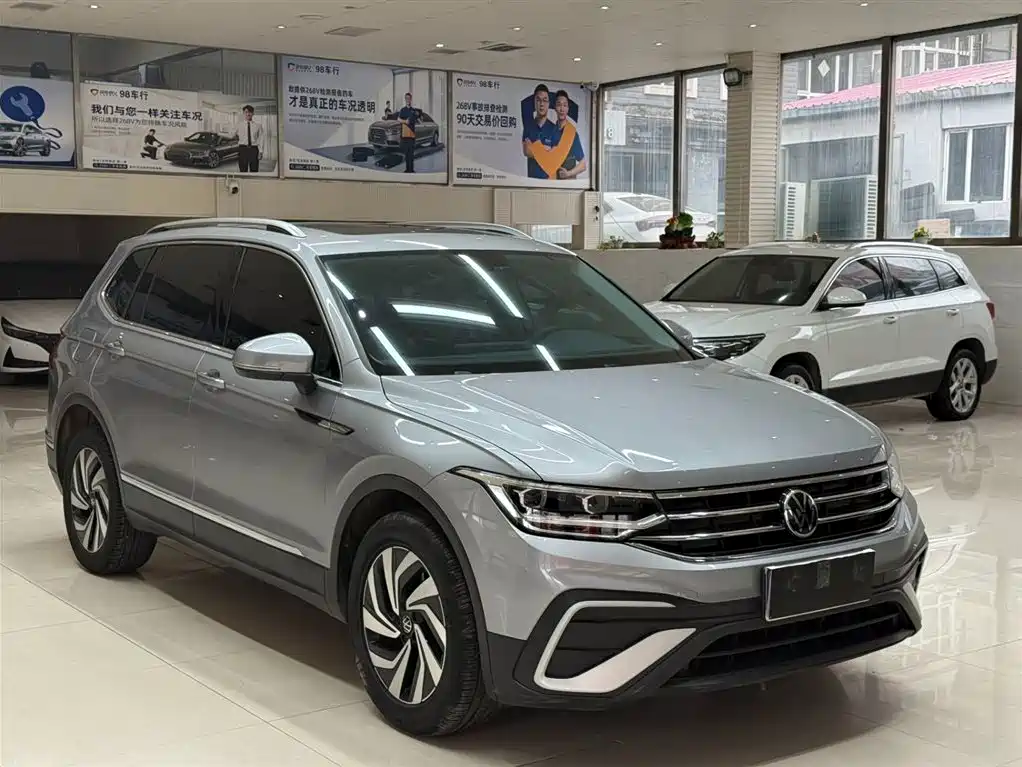Volkswagen Tiguan L 2023 — фото 3