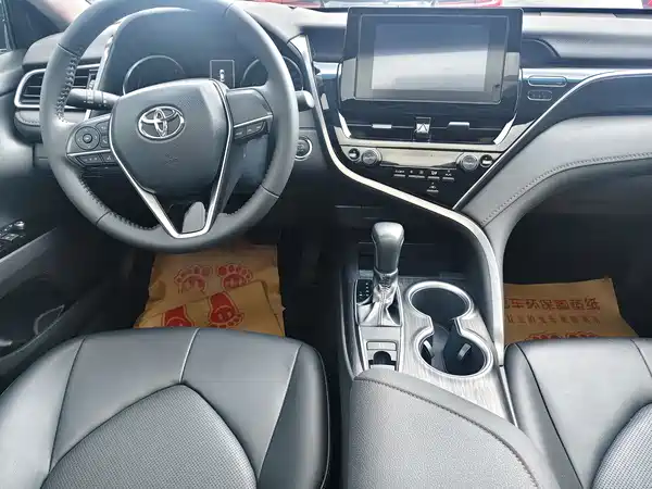 Toyota Camry 2024