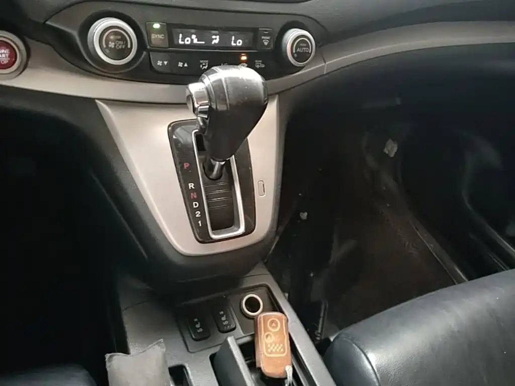 Honda CR-V 2015 — фото 21