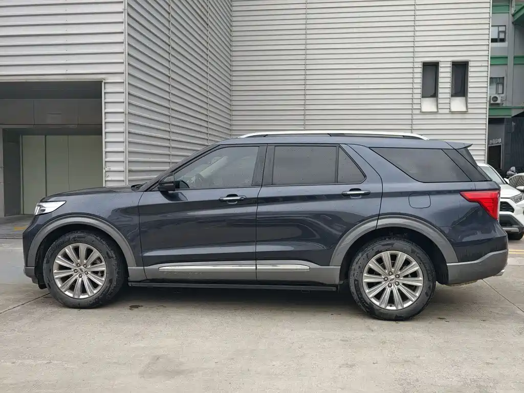 Ford Explorer 2022 — фото 4