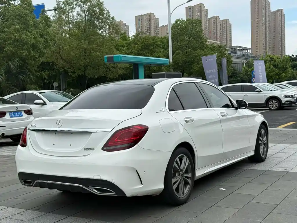 Mercedes-Benz C-Class 2020