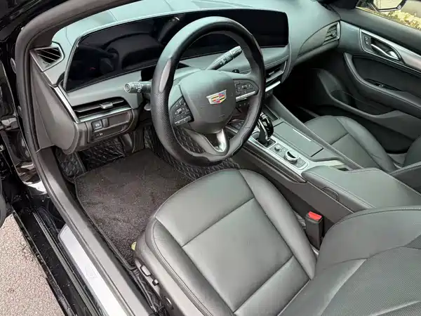 Cadillac CT5 2024